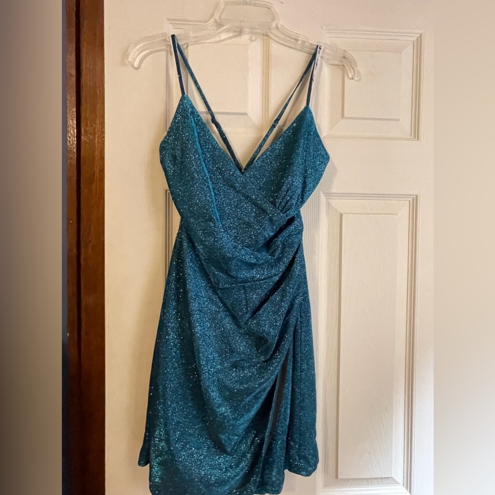 Jules & Cleo homecoming/cocktail dress. New with tags, never worn. Size 10.